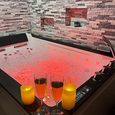 Superbe Appartement Prive Avec Jacuzzi Saint-Etienne  Exterior foto