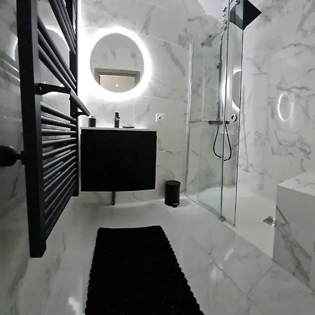 Superbe Appartement Prive Avec Jacuzzi Saint-Etienne  Exterior foto
