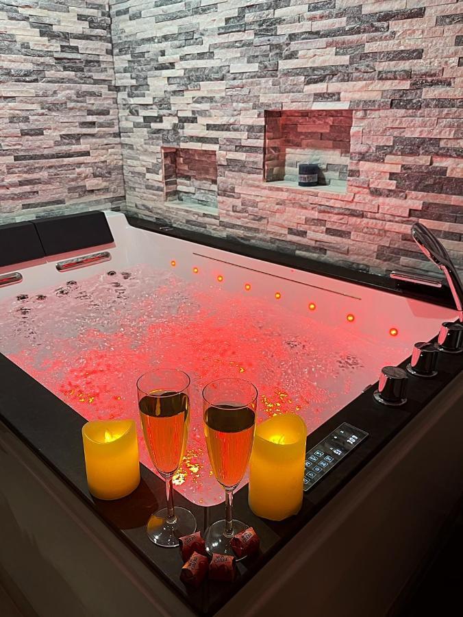 Superbe Prive Avec Jacuzzi * Saint-Etienne (Loire)